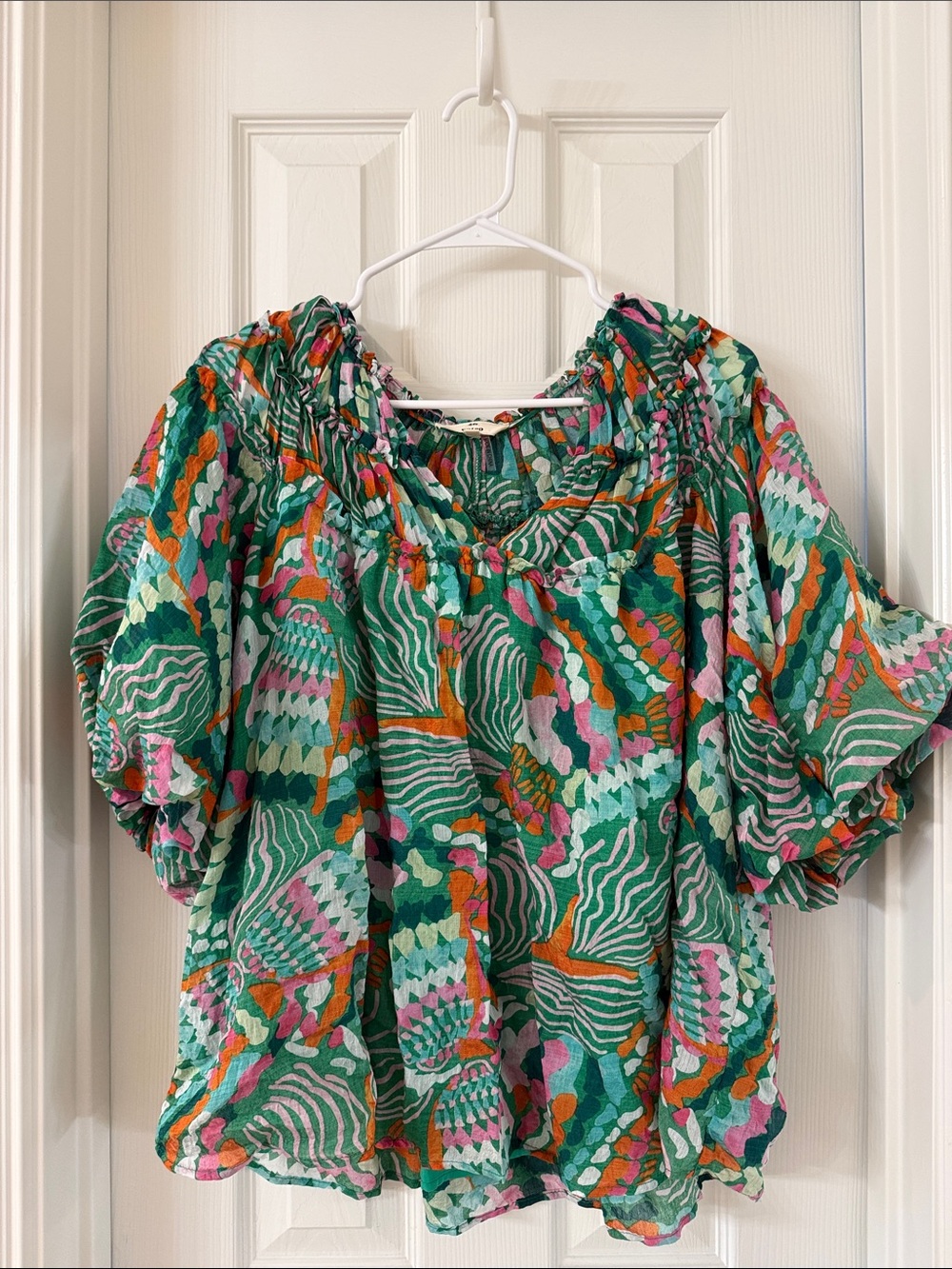 entro Multicolor Green Puff-Sleeve Peasant Blouse